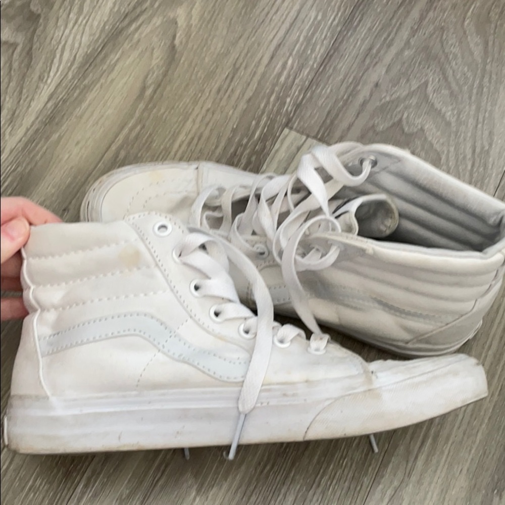 Hight Top White Vans